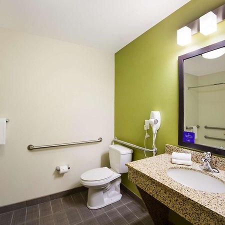 Sleep Inn & Suites Colby Exteriör bild