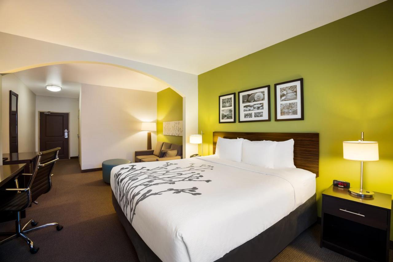 Sleep Inn & Suites Colby Exteriör bild