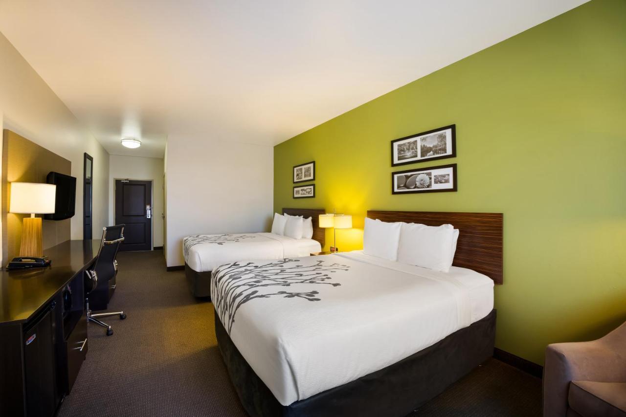 Sleep Inn & Suites Colby Exteriör bild