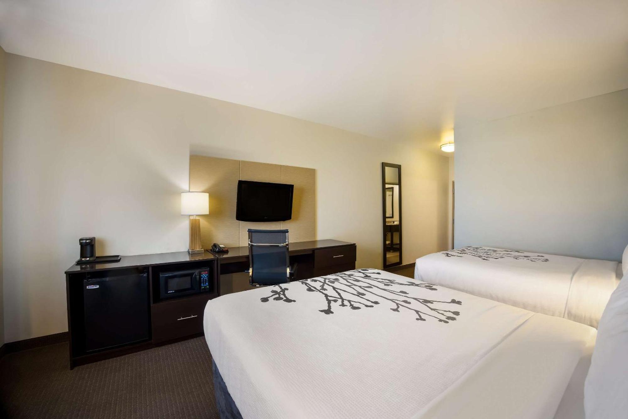 Sleep Inn & Suites Colby Exteriör bild
