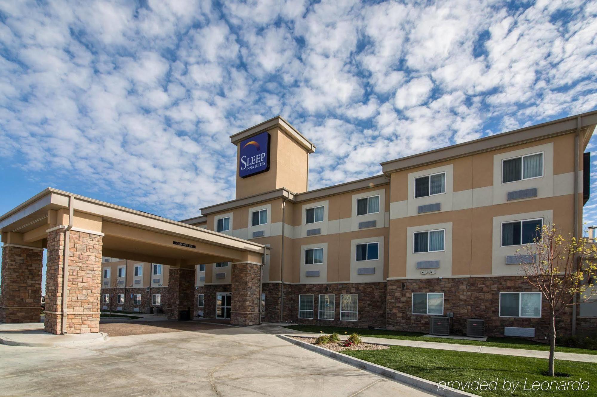 Sleep Inn & Suites Colby Exteriör bild
